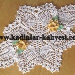 yeni-dantel-cicekli-tepsi-ortusu-modeli